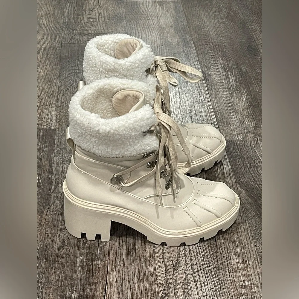 Steve‎ Madden Women's Cream Lace-Up Ankle Boots